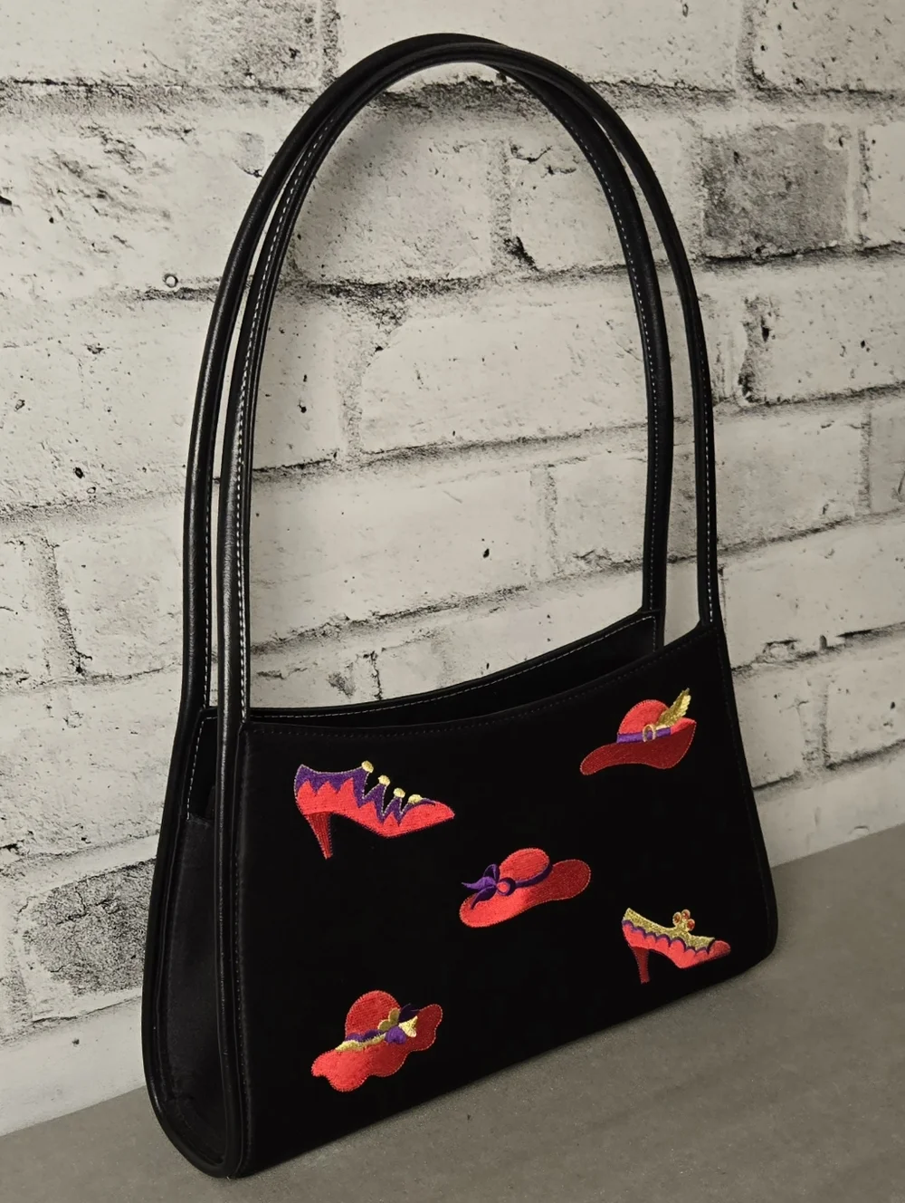 Vintage Style Black Shoulder Bag Embroidered Shoes Hats Purse - Picture 4 of 10